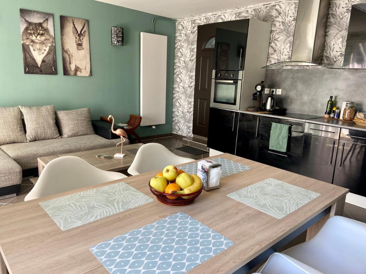 Les Perdrix Lägenhet Charleville-Mézières Exteriör bild