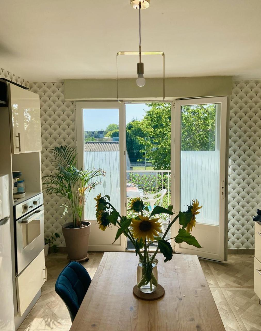 Les Perdrix Lägenhet Charleville-Mézières Exteriör bild